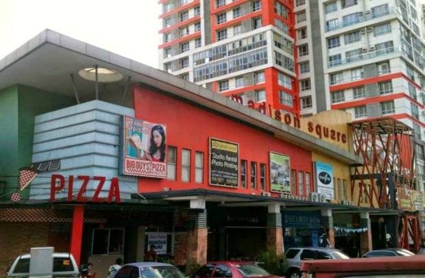 FURNISHED CONDO IN BONI MANDALUYONG NEAR MRT AND ACCENTURE (2)